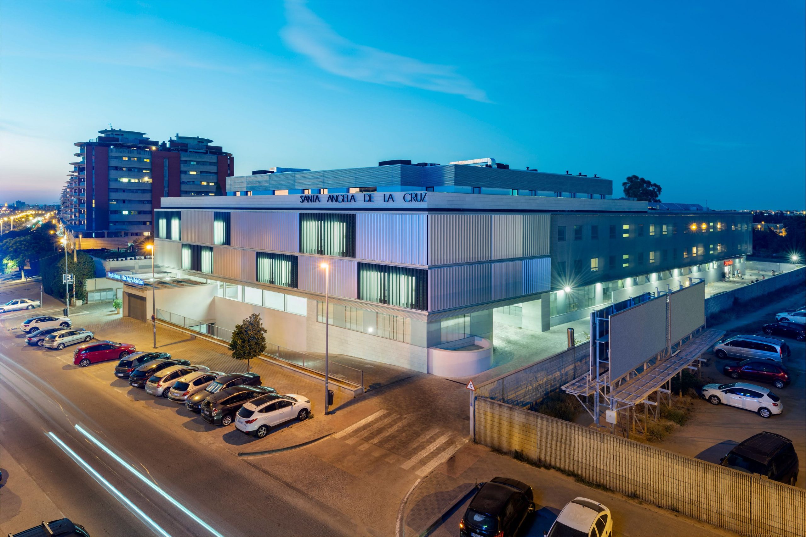 Viamed Santa Ángela de la Cruz inaugura su nueva configuración hospitalaria
