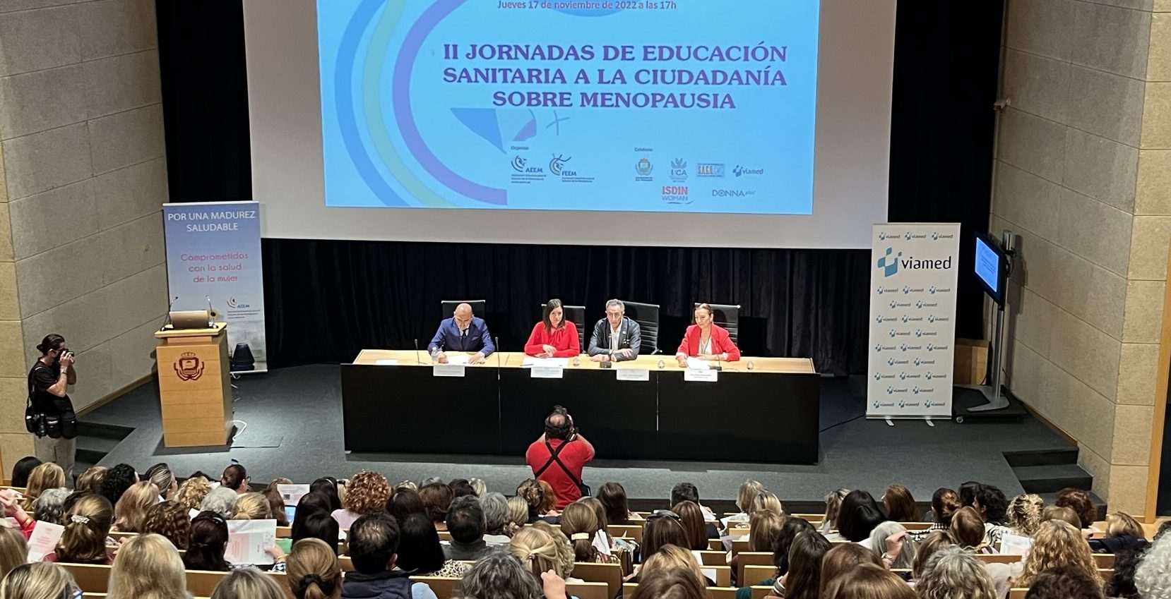 Éxito de asistencia en el II Curso sobre climaterio y menopausia patrocinado por Viamed Cádiz