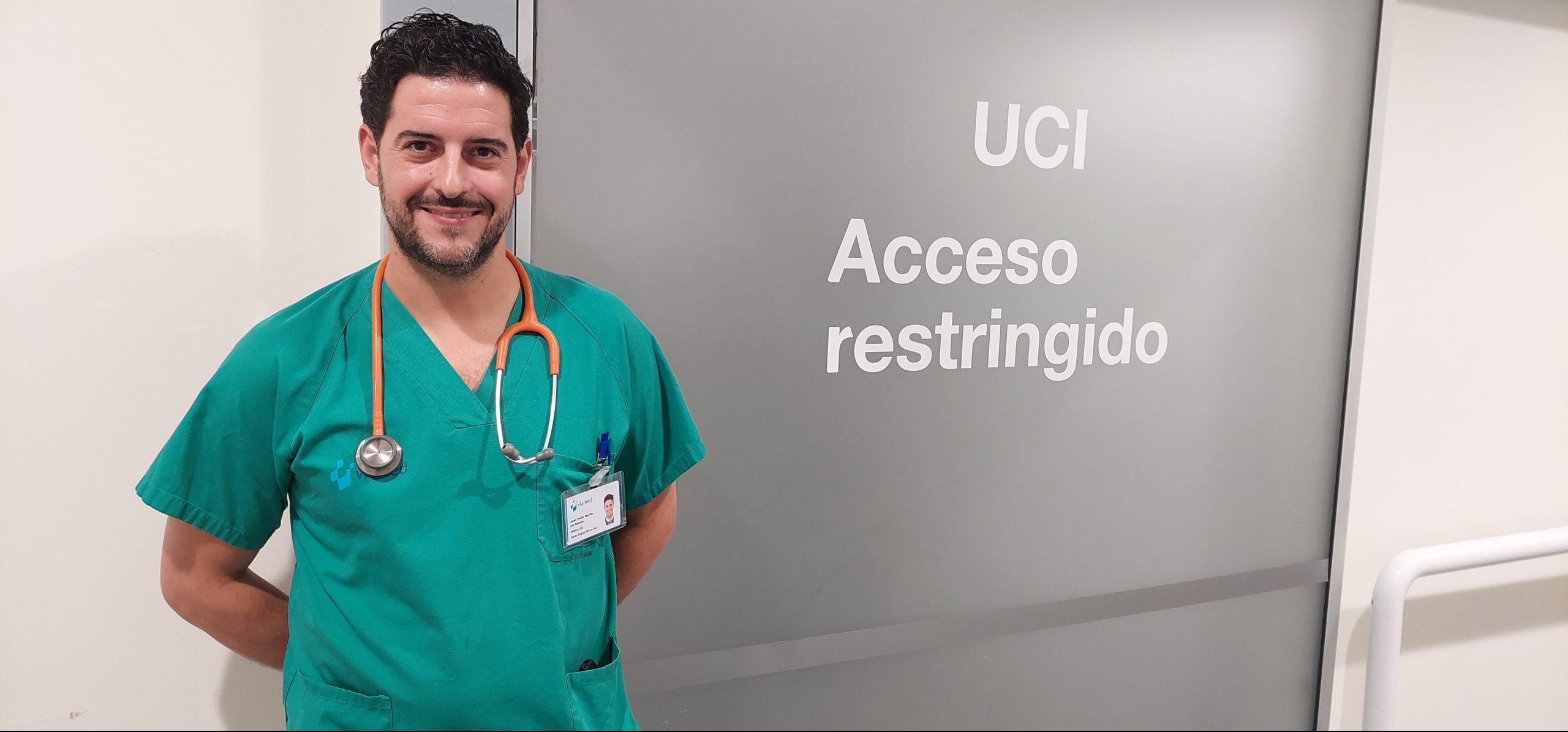 Hoy conocemos a Juan Pedro Martín del Rincón, del área de UCI en el Hospital Viamed Santa Ángela de la Cruz
