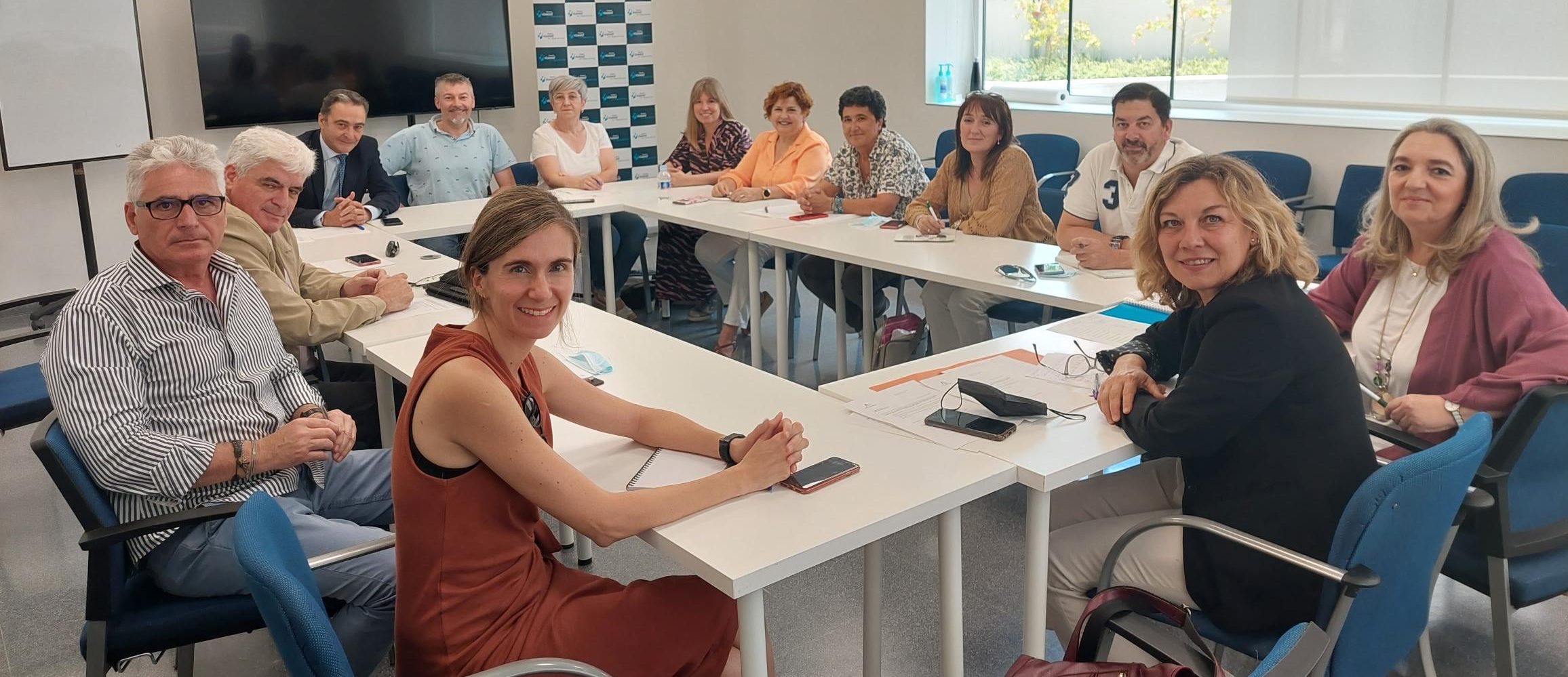 Viamed Santa Ángela de la Cruz acoge la reunión del Comité de Ética Asistencial del Distrito Sur de Sevilla