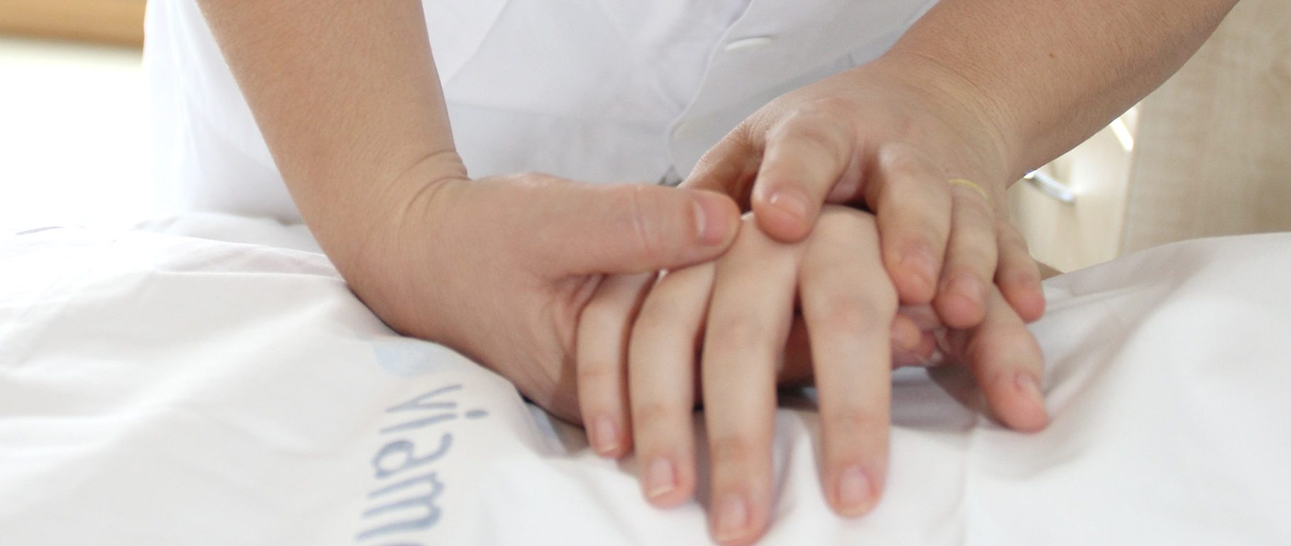 Bienvenida a los alumnos en prácticas de Enfermería y Técnico de Cuidados Auxiliares de Enfermería (TCAE) en el Hospital Viamed Los Manzanos