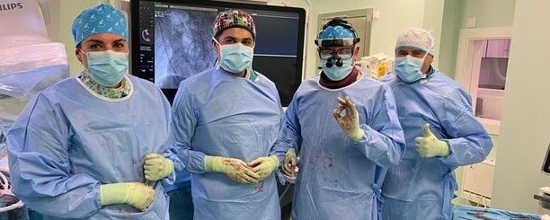 Viamed Fátima desarrolla una técnica pionera que evita la cirugía abierta en un paciente cardiológico