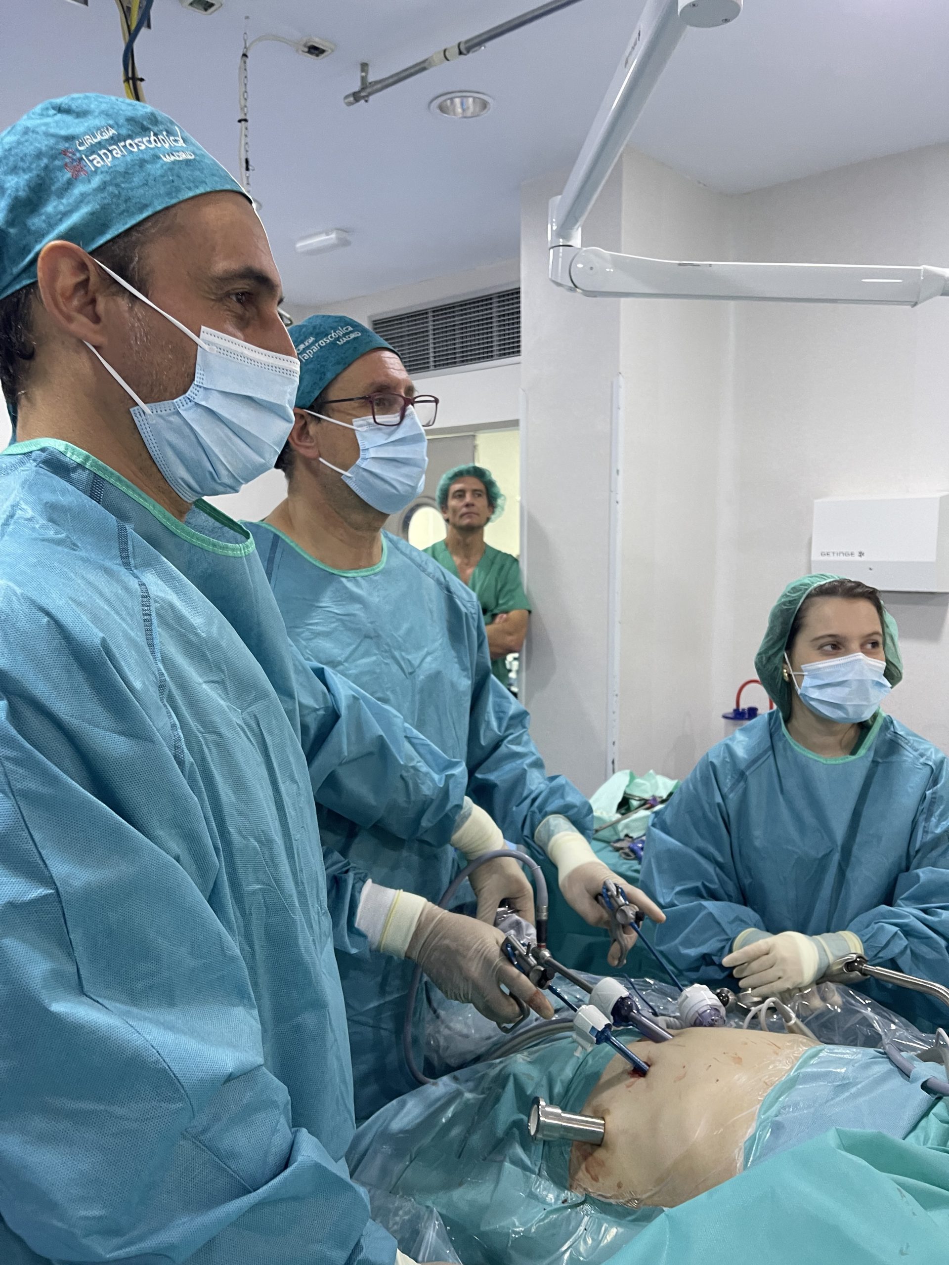 El Hospital Viamed Santa Elena implanta una pionera técnica quirúrgica en el tratamiento del reflujo gastroesofágico