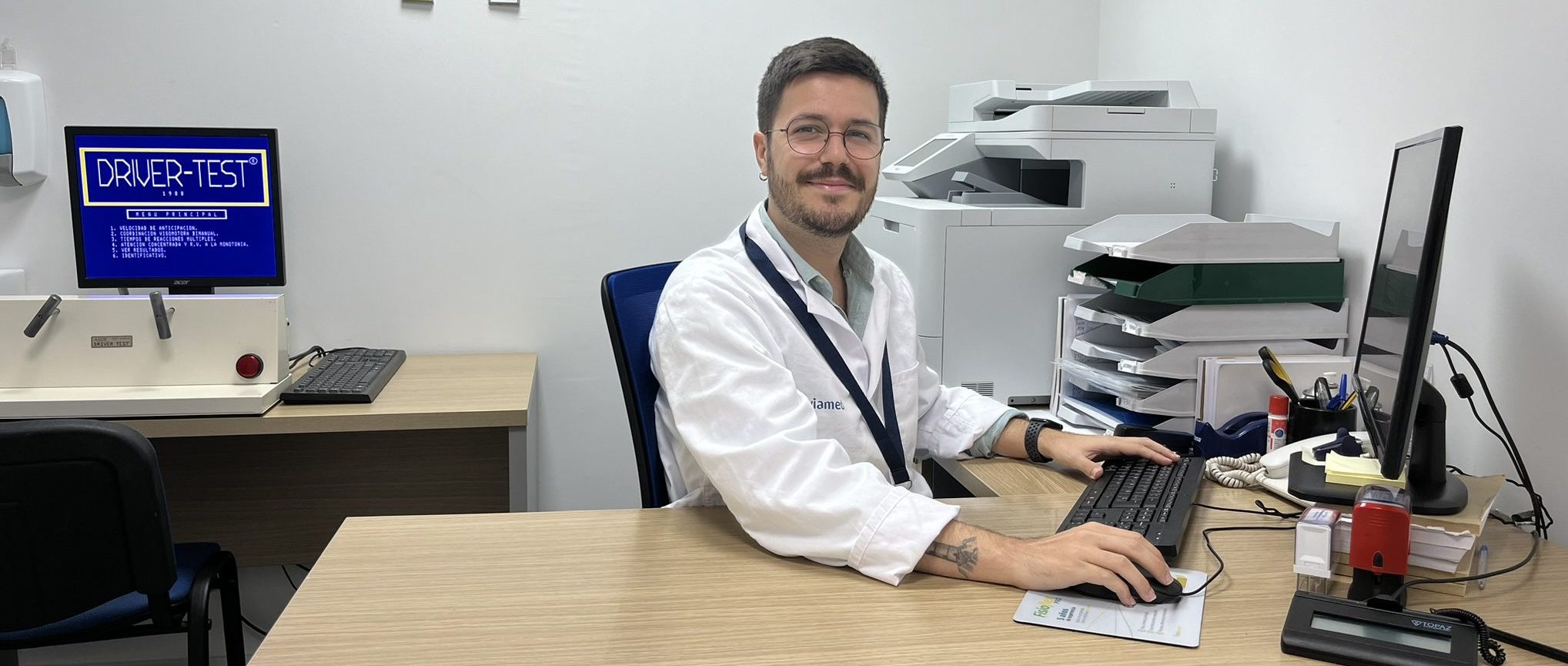 ¡Hoy conocemos a Juan Péculo, psicólogo y responsable del centro de reconocimiento de conductores de viamed bahía de Cádiz!