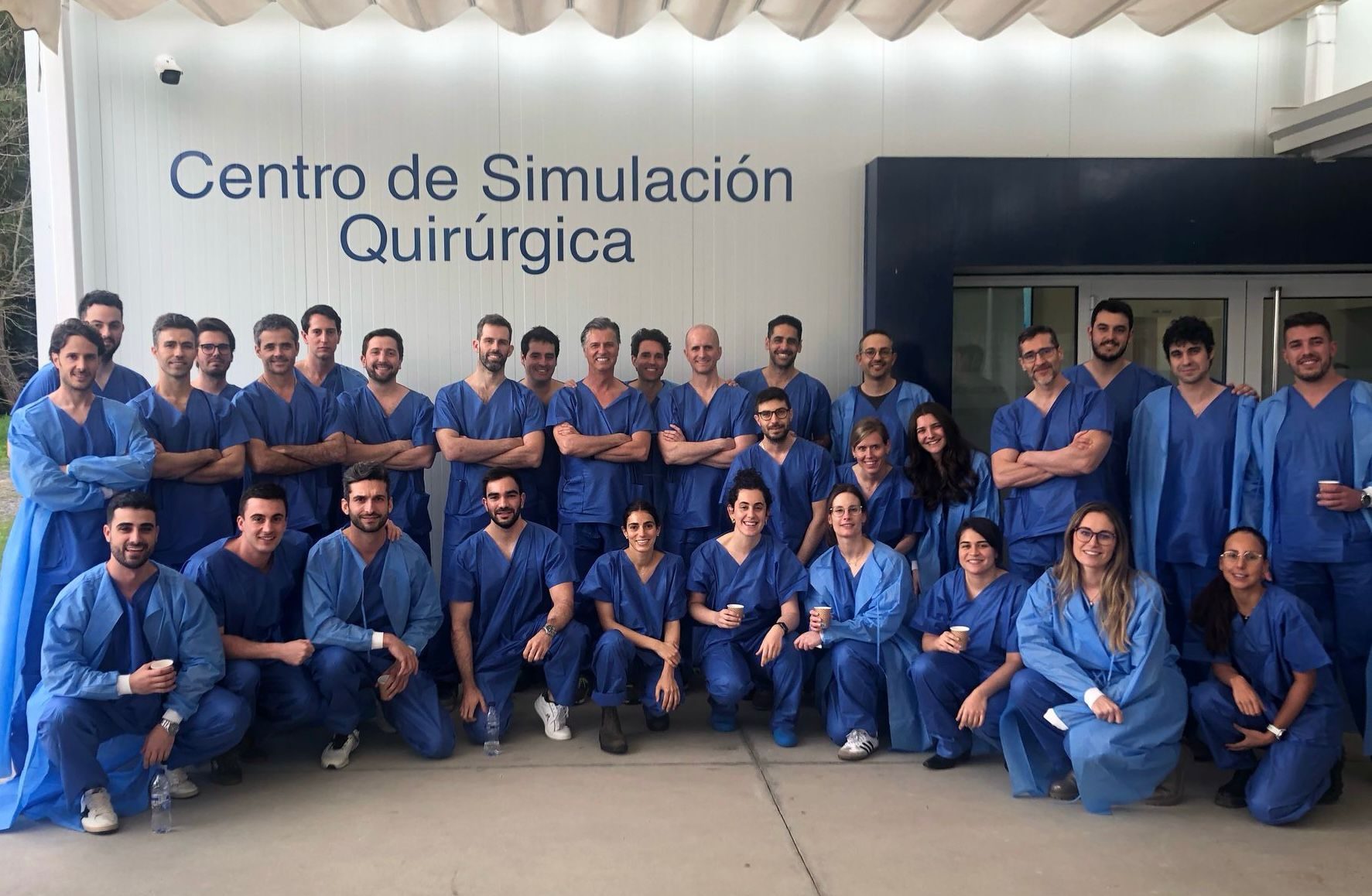 El cirujano de Viamed Los Manzanos, Jorge Amestoy, participa como profesor en el curso de Especialista de la Asociación Española de Artroscopia