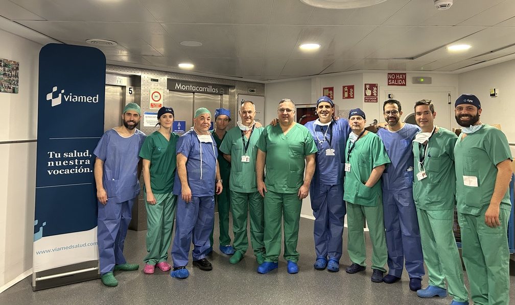 El Hospital Universitario Viamed Santa Elena brilla en el Congreso Internacional de Urología EAU25 con 3 cirugías innovadoras en directo