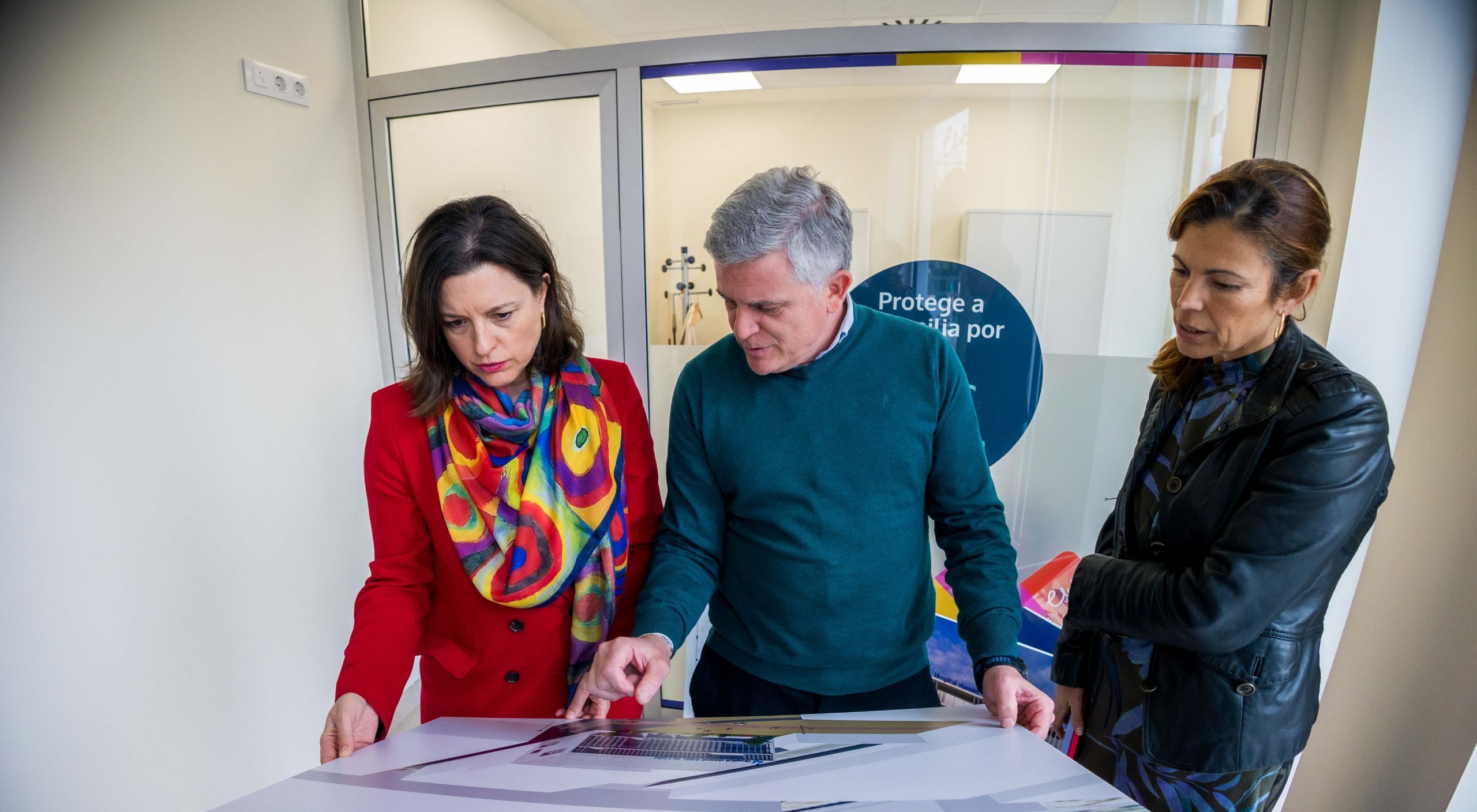 Visita de la alcaldesa Patricia Cavada al Centro Médico Viamed San Fernando