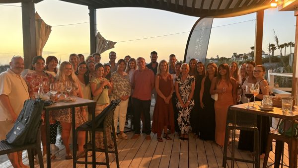 Viamed Cádiz refuerza su alianza con TUI para la atención al paciente internacional
