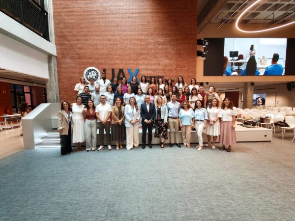 Clausura del Experto de Enfermería en Cuidados al Paciente Crítico